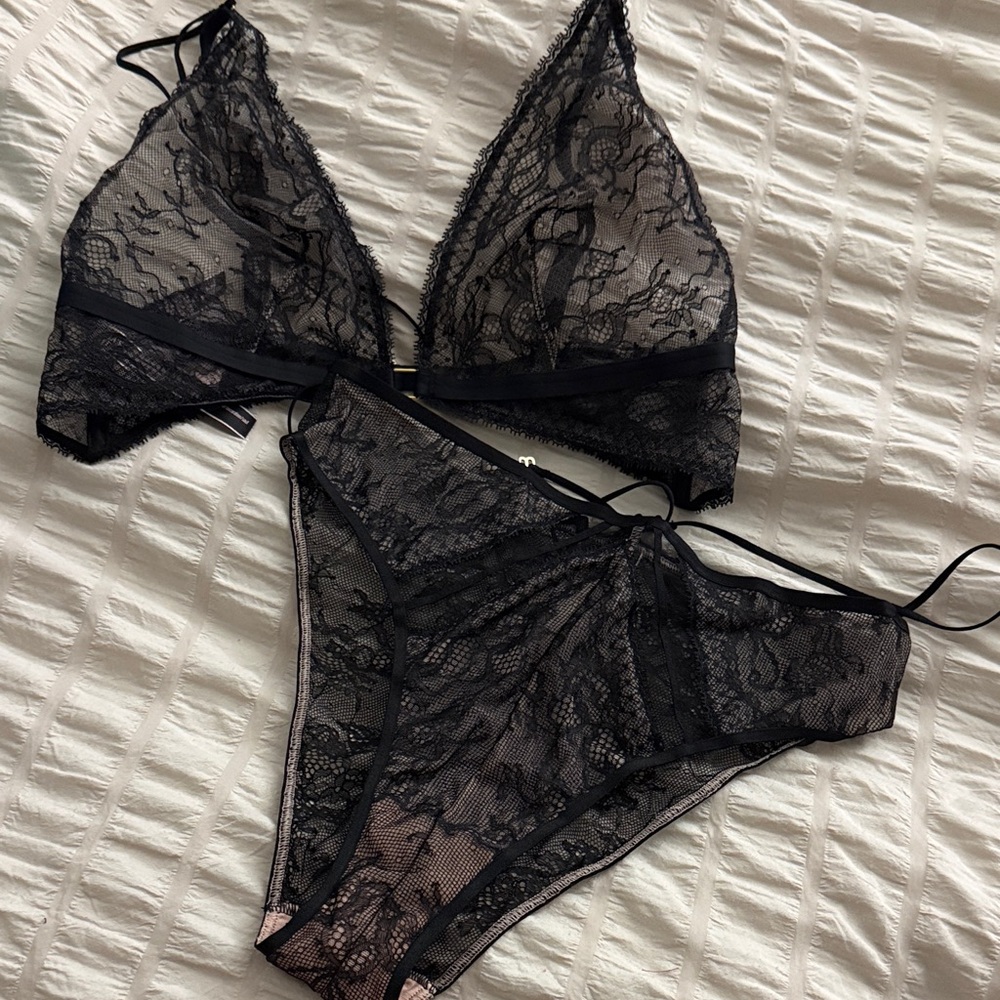 ** Victoria’s Secret ** Elegant Black Lace Lingerie Set, M - DD